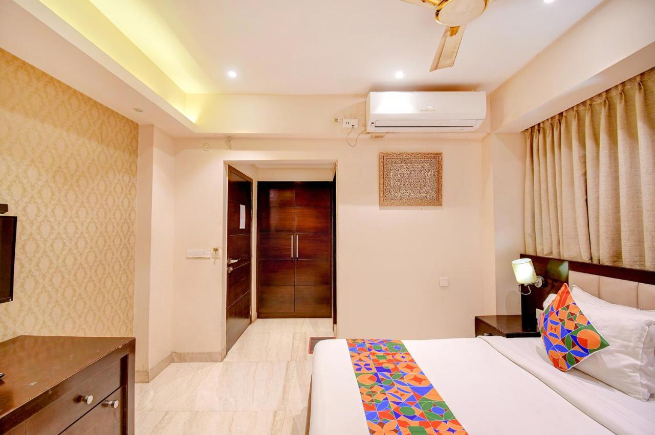 Hotel Radiant Kolkata Bagian luar foto