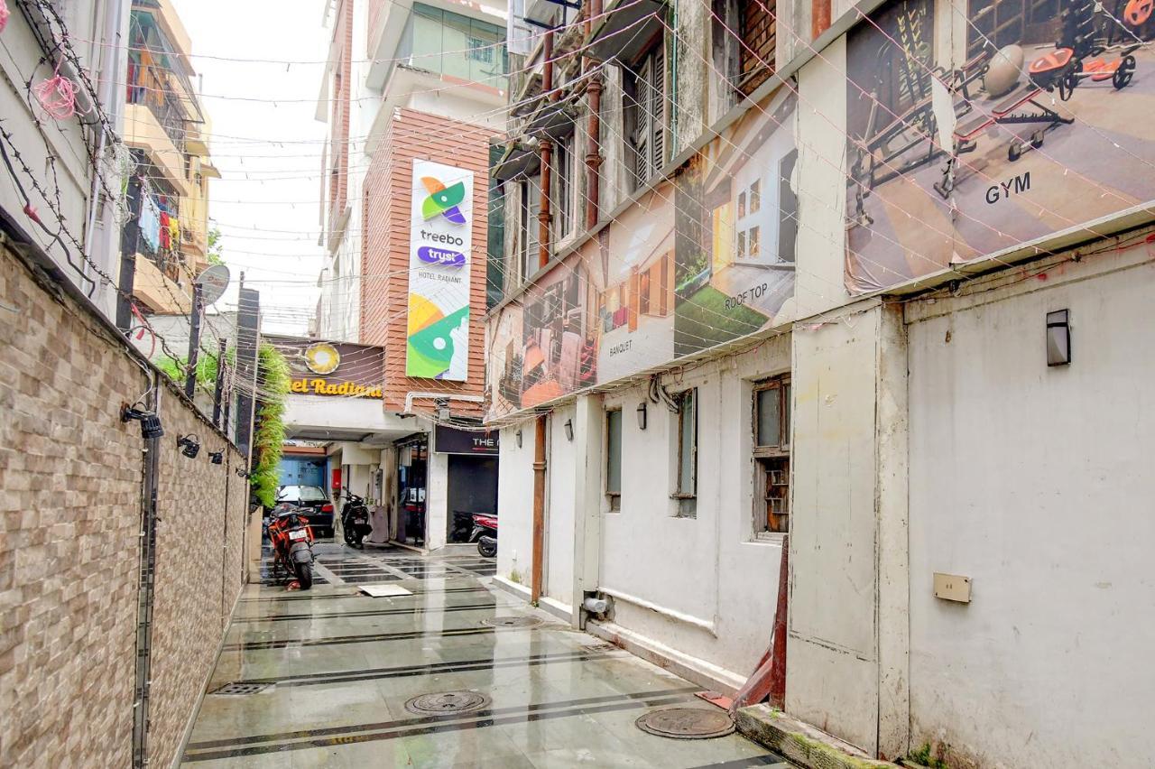 Hotel Radiant Kolkata Bagian luar foto